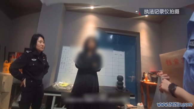 北京一化妆师坏心调包退货被刑拘 4年作案涉案金额重大